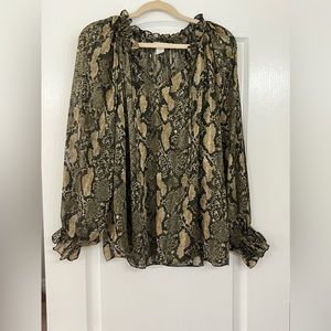 Snake print green H&M blouse